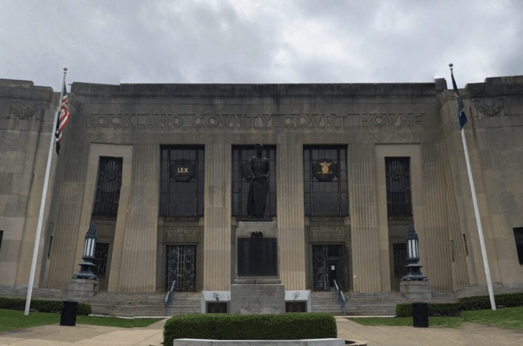 rockland-county-courthouse